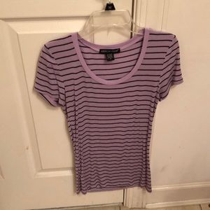 A short sleeve shirt